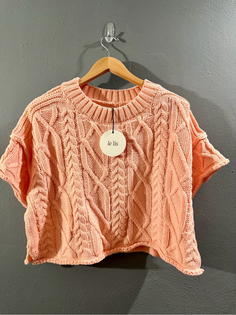 Le Lis Coral Cable Knit Short Sleeve Sweater